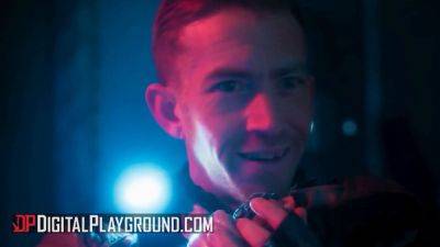 Amber Jayne - Amber Jayne & Danny D get down and dirty in abandoned spaceship - sexu.com