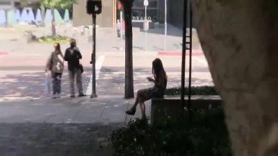 Money for teen cali hayes in exchange for oral job - sexu.com