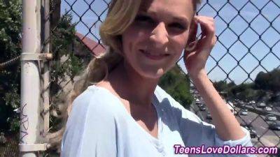 Cum met real teen point of view - sexu.com