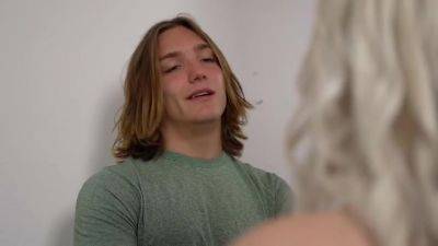 Rylee Blake is sore from Tennis but nothing beats a massage and a pussy pounding from her boyfriend's son - hotmovs.com - Usa