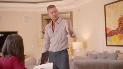 Scarlett Alexis - Scarlett Alexis wants Mr. McLane to be her sugar daddy! - hotmovs.com - Usa