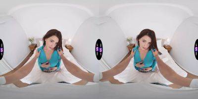 Valentina lapiedra globs her book for a huge cock - tmwvrnet - sexu.com