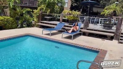 Bjraw wednesday nyte wants a explosion - sexu.com