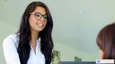 Gina Valentina - Alison Rey - It lady slurps a nice vulva - Alison Rey and Gina Valentina - sexu.com - Usa