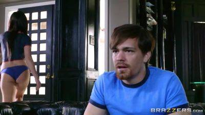 Going Deep At The Superbang Party With Bill Bailey, Jennifer White - Brazzers - hotmovs.com