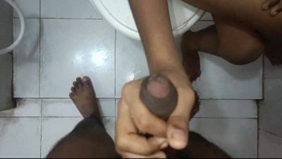 Stepsister Give Me Hand Job In Bathroom - desi-porntube.com - India