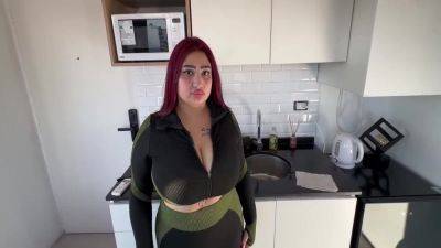 Pelirroja Culona Se Folla A Su Entrenador Y Recibe Semen En Su Cara 10 Min With La Morochiita And El Morochiito - hotmovs.com - Argentina