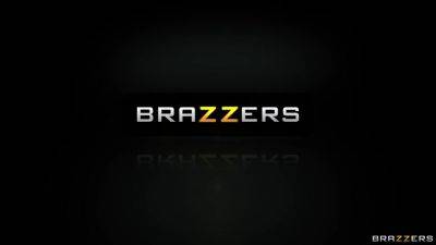 Zz Motel: Dicking The Drifter With Charles Dera, Kleio Valentien - Brazzers - hotmovs.com