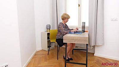 Romana B 3 - hotmovs.com