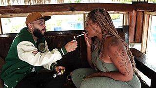 I met a MILF on Tinder and we ended up fucking at the resort - ah-me.com