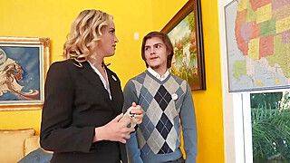 Campaign manager blows freeuse style for a vote - ah-me.com