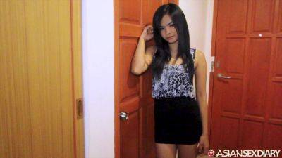 Asian Cum Dumpster Fucks And Squirms On Asian Sex Diary - hotmovs.com