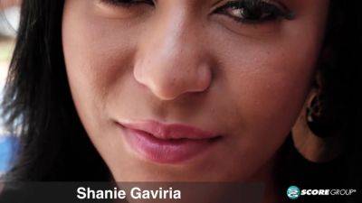 Shanie Gaviria: SCORE Super-Stunner Sensacional - hotmovs.com
