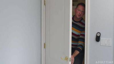 I Think It's Stuck - hotmovs.com - Usa