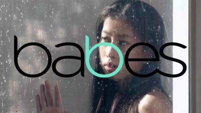 Babes - Ashley Adams calls the plumber to fix her drown but concludes up fixing her labia instead - sexu.com