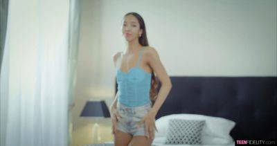 Lia Lin - Tight asian Lia Lin spread out by Big Dick - sexu.com - Britain - Russia