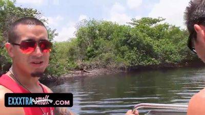 Exxxtrasmall - stranded teenage (Holly Hendrix) gets picked up and fucked - sexu.com