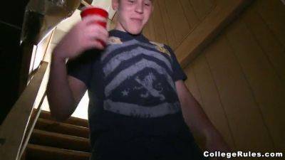 Naughty college students turn off the lights and go wild on college rules! - sexu.com