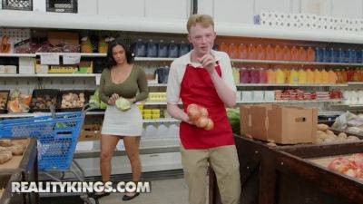 Jimmy Michaels - Ashlyn Peaks flaunts her massive tits & seduces Jimmy Michaels at the grocery store - sexu.com