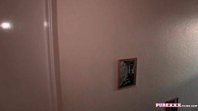 Do you wanna touch it? - PureXXXFilms - hotmovs.com - Britain