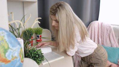 Irresistible Teens - Monroe Fox - hotmovs.com