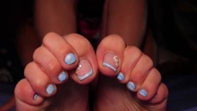 Indian Girl Doing Foot Fetish In 4k - desi-porntube.com - India