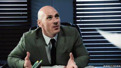 Isis Love - Johnny Sins - Robby Echo - Danny D - Isis Love Threesome & Blowjob - Big Tits & Cumshot with Johnny Sins - veryfreeporn.com