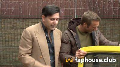 Naughty girl cops' XXX porn heist with a dirty stud! - hotmovs.com