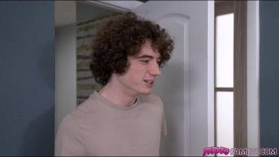 Cmon stepbro, I just wanna have an orgasm! - hotmovs.com