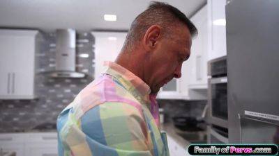 Wouldnt it be better if my mouth was on your cock stepdaddy? - hotmovs.com