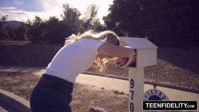 Ryan Madison - TEENFIDELITY Vienna Rose Tied Up and Creampied - sexu.com