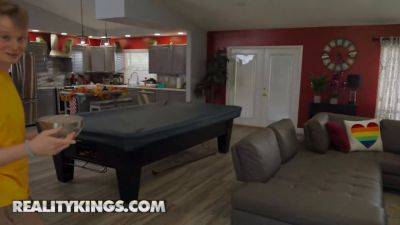 Advoree & Jordyn Falls take turns riding & swallowing big cocks in hungry reality threesome - sexu.com