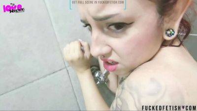 Hot Step Niece Fucks Old Man in Bathroom - Teen Redhead Blowjob & Cumshot - veryfreeporn.com