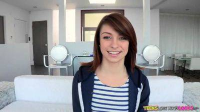 Youngs likes big cocks - sausage nasty xxx - sexu.com