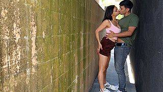 Secret Alleyway Fuck With Girlfriend Hiding From Her Dad - ah-me.com