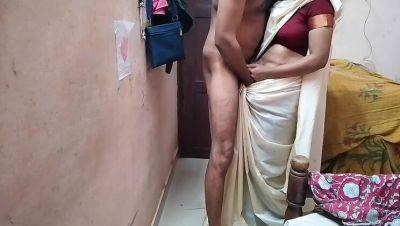 Hot Indian Wife Fucks Husband at Night - Homemade Desi Couple Sex - xxxfiles.com - India