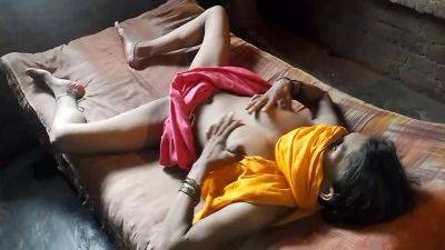 Hot American Milf Playing With Herself In Bed Real Solo - desi-porntube.com - India - Usa