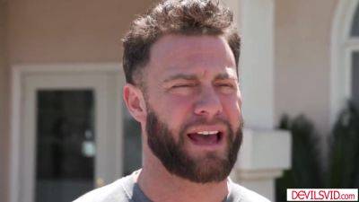 Big tits milf didnt expect her neighbor can make her squirt - hotmovs.com