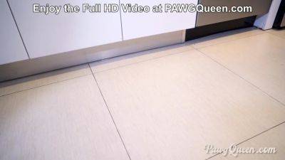 PAWGQueen Baddie Ryan Smiles Twerks Dripping in Oil - hotmovs.com