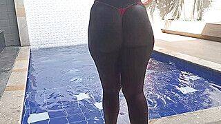 A day at the pool with my big ass neighbor - ah-me.com