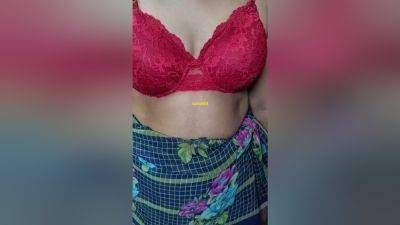 Hot Saira Beautiful Women Body Show - desi-porntube.com - India