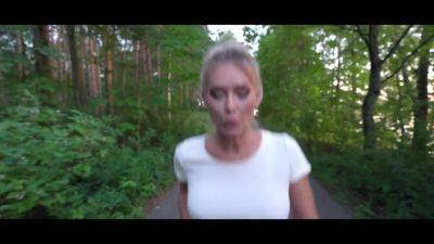 MOMMY4K. A warm family meeting: he got to know Mommy’s mature pussy in advance - hotmovs.com - Russia