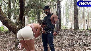 Beautiful girl with a huge ass in tiny shorts turned out to be the hottest cowgirl of all. - ah-me.com