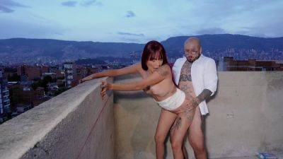 Empleada De La Obra No Resistio Y Termino Montada En Mi Verga - Felipe Skull And Verified Amateurs - hclips.com