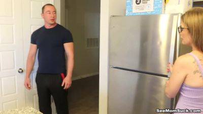 Baste Her Face - Jenn Cameron Blowjob Videos @ See Mom Suck - hotmovs.com