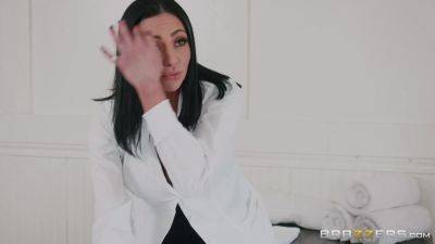 Let's Get Physical (Therapy) With Jessy Jones, Audrey Bitoni - Brazzers - hotmovs.com