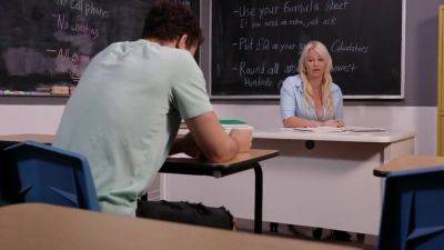 London River - Sexy Professor London River makes Apollo's dream come true!! - hotmovs.com - Usa