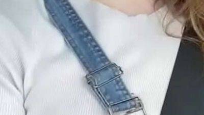 Busty Nerdy Girl Fingering Her Wet Pussy in Car - Thesluttybraniac - xxxfiles.com