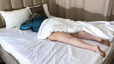 Stepmom Gets Anal Creampie on Soft Bed - Lausaminasa Moans Loud - xxxfiles.com - Germany