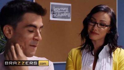 Jennifer White - Jennifer White Gets Fucked Hard in Class - Big Tits Teacher Takes Anal & Blowjob - Brazzers - veryfreeporn.com